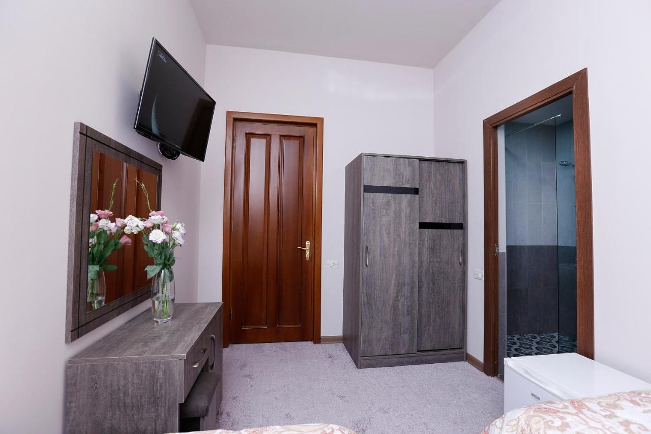 The Yard Hotel Yerevan Exterior photo